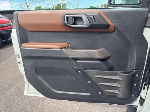 Used 2023 Ford Bronco Outer Banks image 24
