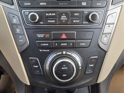Used 2018 Hyundai Santa Fe FWD image 24