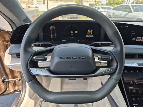 Used 2022 Lucid Air Dream Edition AWD/4WD image 18