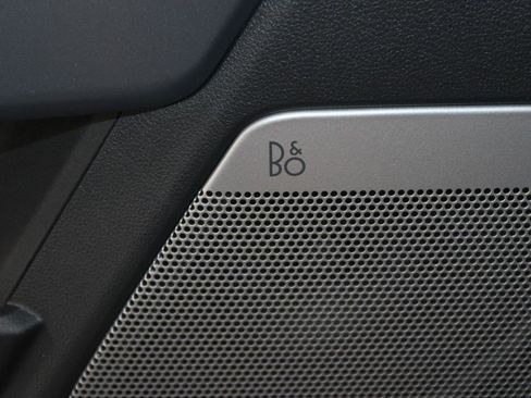 New 2025 Ford F150 XLT w/ Equipment Group 303A High image 38