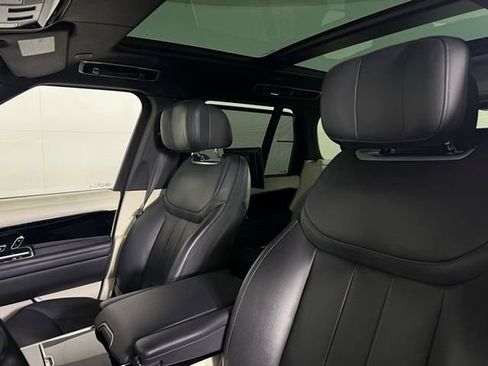 Used 2024 Land Rover Range Rover Autobiography image 34