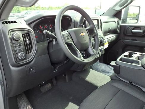 New 2026 Chevrolet Silverado 2500 Custom w/ Custom Convenience Package AWD/4WD image 5
