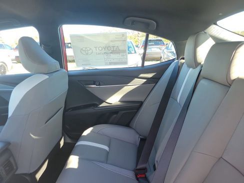 New 2026 Toyota Camry SE image 10