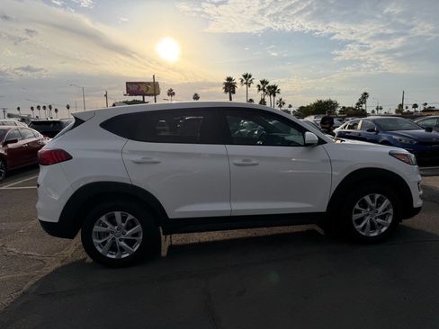 Used 2020 Hyundai Tucson SE image 12