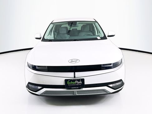 Used 2024 Hyundai Ioniq 5 SEL RWD image 2