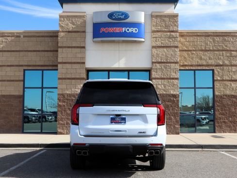 Used 2026 GMC Yukon Denali Ultimate image 7