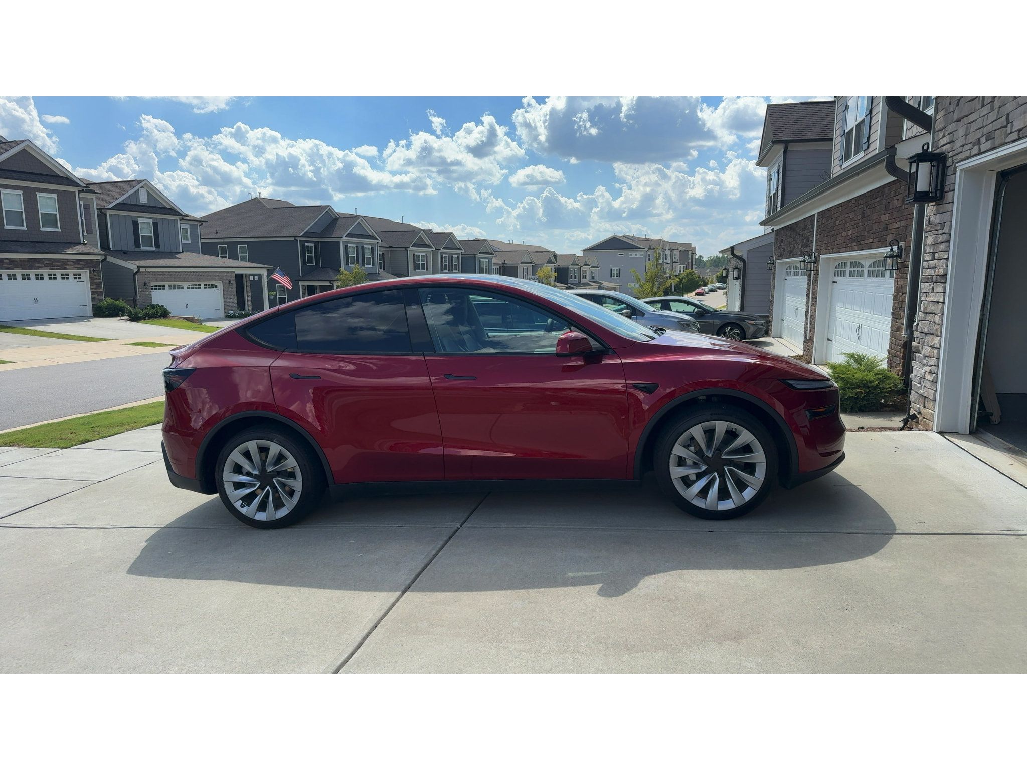 Used 2026 Tesla Model Y Long Range RWD image 3