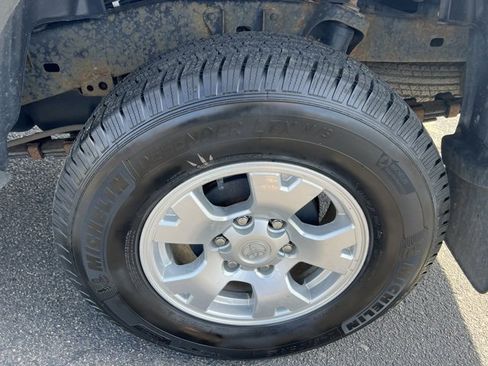 Used 2007 Toyota Tacoma 4x4 Access Cab V6 image 9