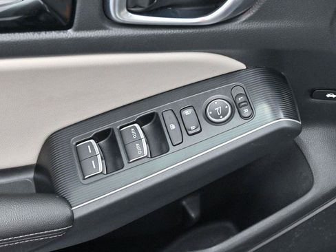 Used 2024 Honda Civic Touring image 11