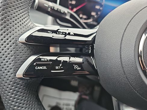 Certified 2025 Mercedes-Benz GLC 300 4MATIC image 19