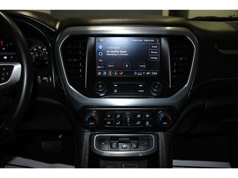 Used 2023 GMC Acadia SLT image 33