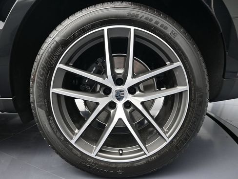Used 2026 Porsche Macan AWD/4WD image 26