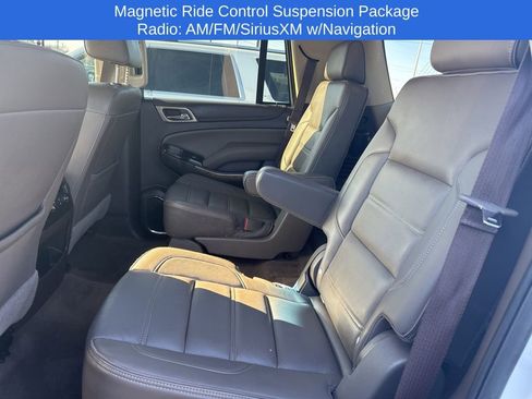 Used 2017 GMC Yukon Denali image 6