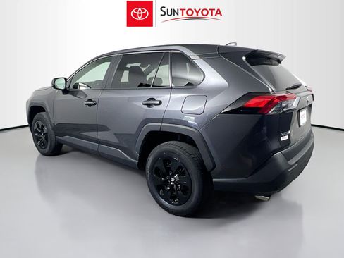 Used 2023 Toyota RAV4 LE FWD image 5
