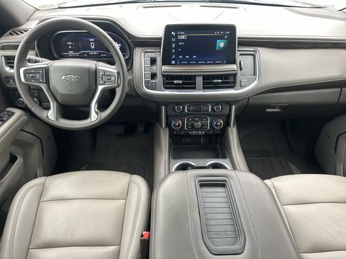 Used 2023 Chevrolet Tahoe Z71 w/ Luxury Package AWD/4WD image 18