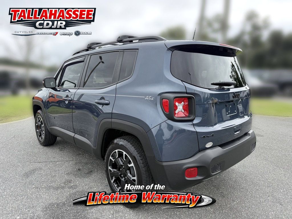 Used 2023 Jeep Renegade Latitude AWD/4WD image 8