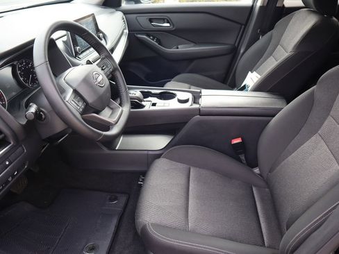 Certified 2025 Nissan Rogue SV AWD/4WD image 20