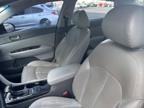 Used 2017 Kia Optima EX image 7