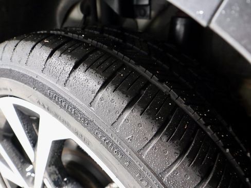 Certified 2023 Hyundai Kona Limited image 21