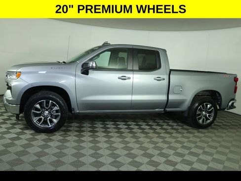 Used 2023 Chevrolet Silverado 1500 LT AWD/4WD image 7