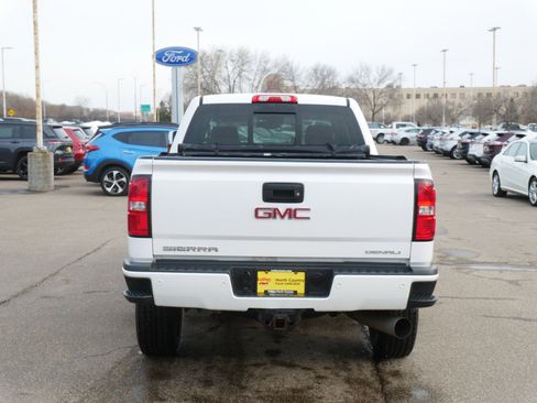 Used 2019 GMC Sierra 2500 Denali w/ Duramax Plus Package image 11