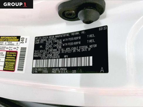 Used 2023 Toyota Sienna XSE image 36