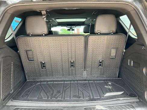 Used 2021 Chevrolet Tahoe LT image 9