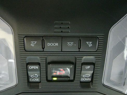 Used 2023 Toyota RAV4 SE w/ Weather & Moonroof Package AWD/4WD image 19