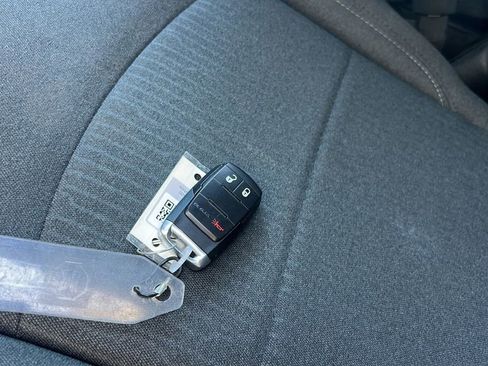 Used 2024 RAM 2500 Big Horn w/ Sport Appearance Package image 28