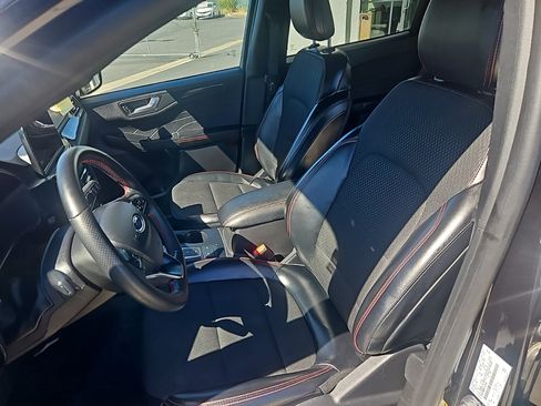 Used 2025 Ford Escape ST-Line FWD image 15