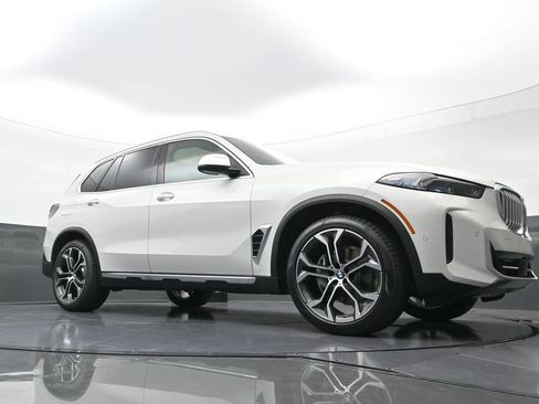 New 2026 BMW X5 xDrive40i w/ Premium Package AWD/4WD image 22
