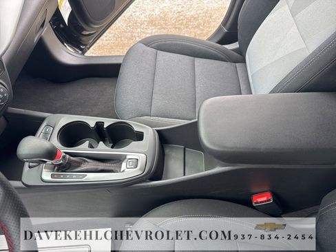 Used 2025 Chevrolet Trax RS w/ Driver Confidence Package image 25