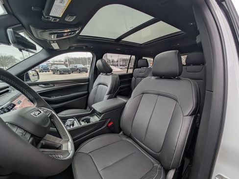 New 2026 Jeep Grand Cherokee L Limited AWD/4WD image 14