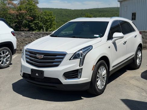 Used 2019 Cadillac XT5 FWD image 1