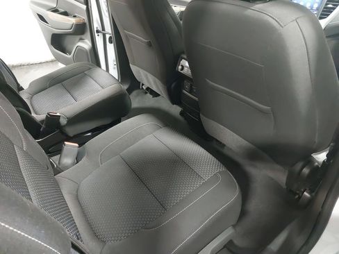 Used 2023 GMC Acadia SLE w/ Driver Convenience Package image 11