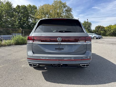 New 2026 Volkswagen Atlas SEL Premium R-Line image 7