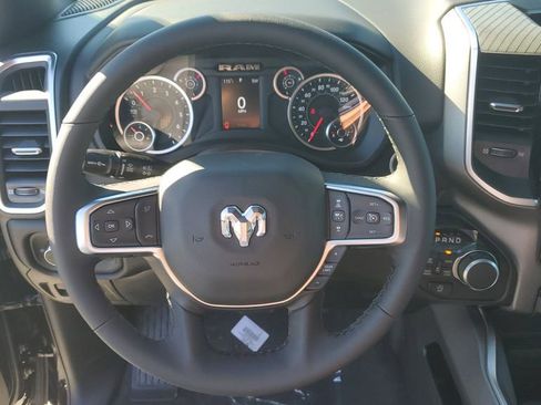 New 2026 RAM 1500 4x4 Crew Cab image 29