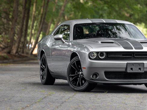 Used 2017 Dodge Challenger SXT Plus RWD image 20