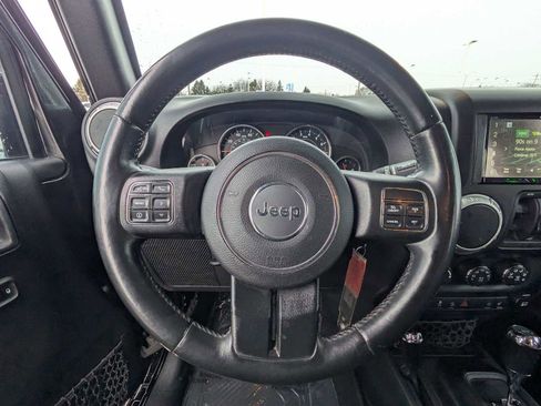 Used 2014 Jeep Wrangler Unlimited Sahara w/ Max Tow Package image 19