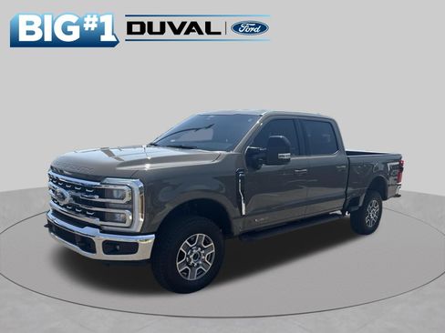 Used 2026 Ford F250 Lariat w/ FX4 Off-Road Package AWD/4WD image 3