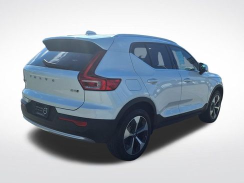 Certified 2023 Volvo XC40 B5 Plus w/ Climate Package AWD/4WD image 8