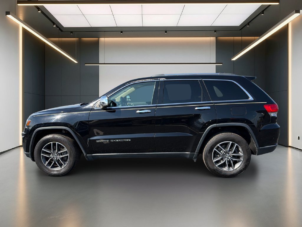 Used 2017 Jeep Grand Cherokee Limited w/ Luxury Group II RWD image 2