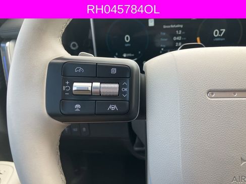 Used 2024 Hyundai Santa Fe Limited image 29