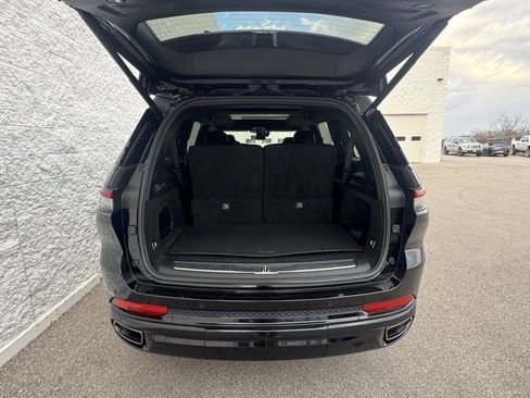 Used 2024 Jeep Grand Cherokee L Summit image 11