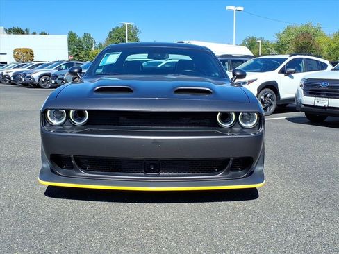 Used 2023 Dodge Challenger SRT Hellcat image 2