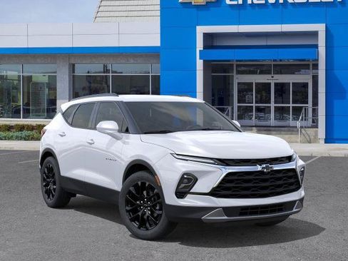 New 2026 Chevrolet Blazer LT w/ Convenience Package FWD image 31