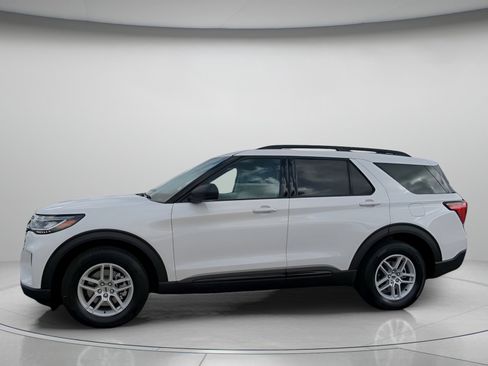 New 2026 Ford Explorer Active image 14