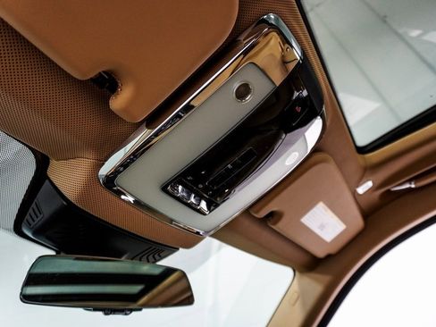 Used 2020 Rolls-Royce Cullinan image 40