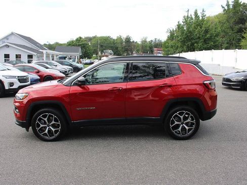 Used 2026 Jeep Compass Limited AWD/4WD image 5