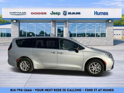 Used 2024 Chrysler Pacifica Touring-L